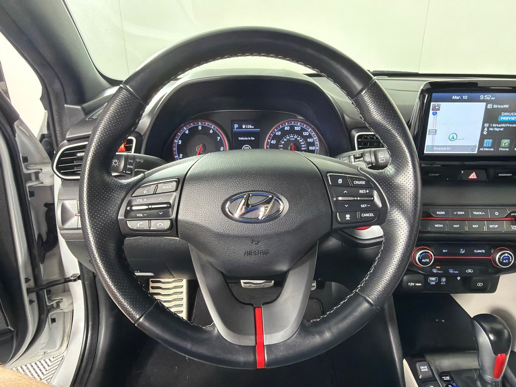 2020 Hyundai Veloster Image 16
