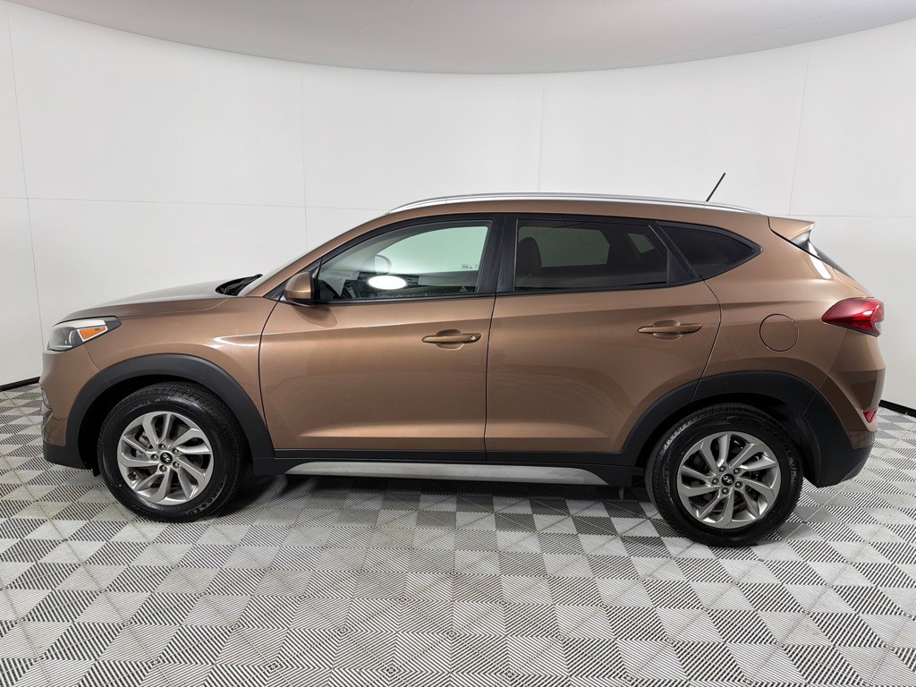 2017 Hyundai Tucson Image 8