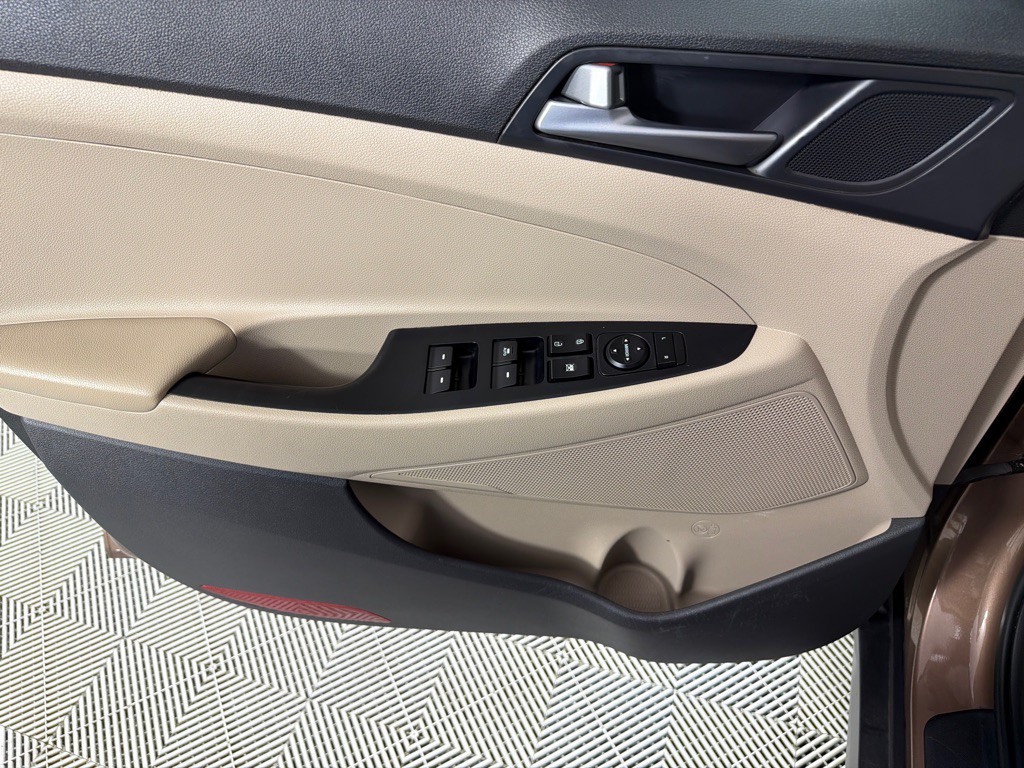 2017 Hyundai Tucson Image 11