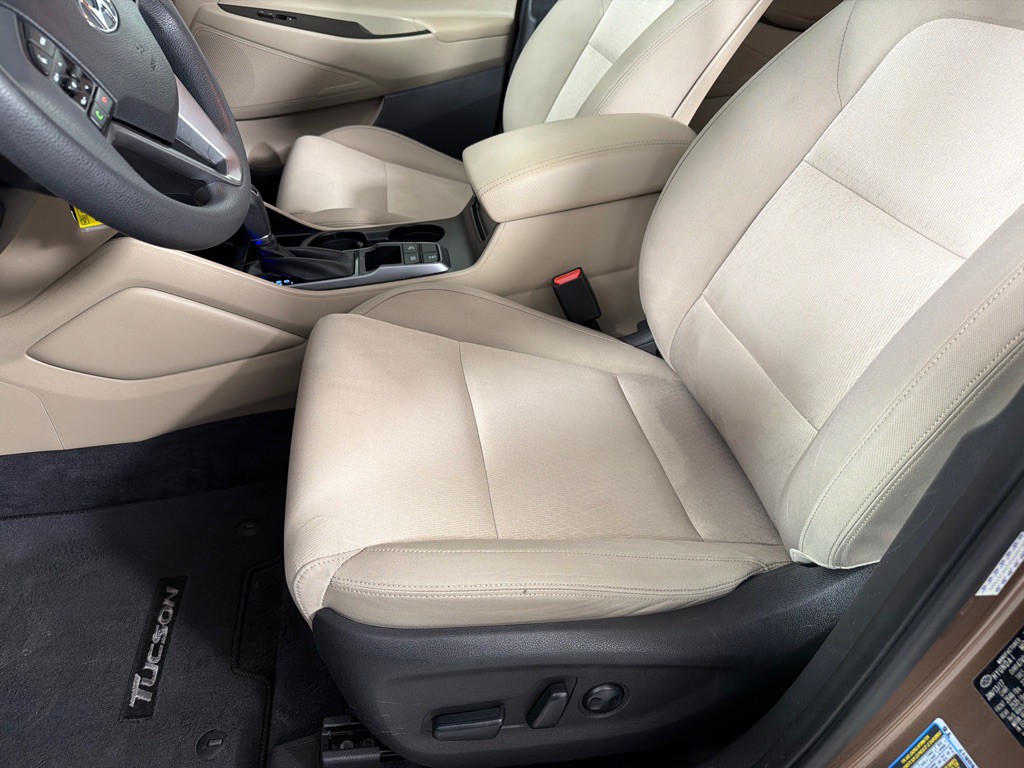 2017 Hyundai Tucson Image 12