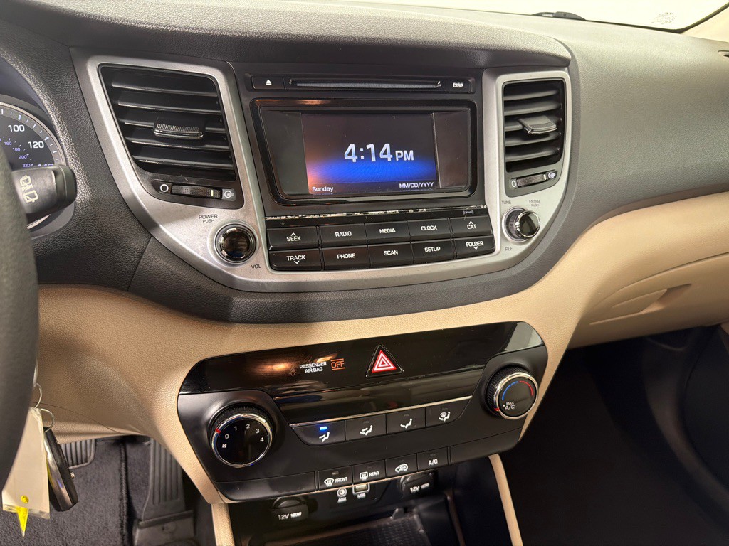 2017 Hyundai Tucson Image 16