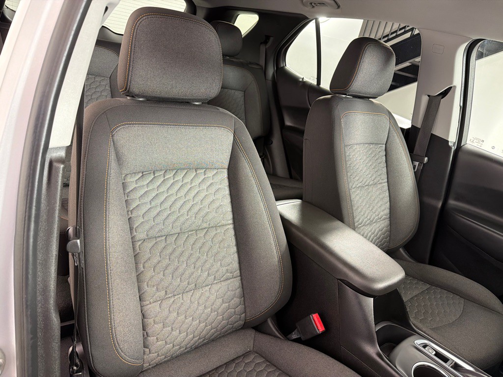 2020 Chevrolet Equinox Image 24