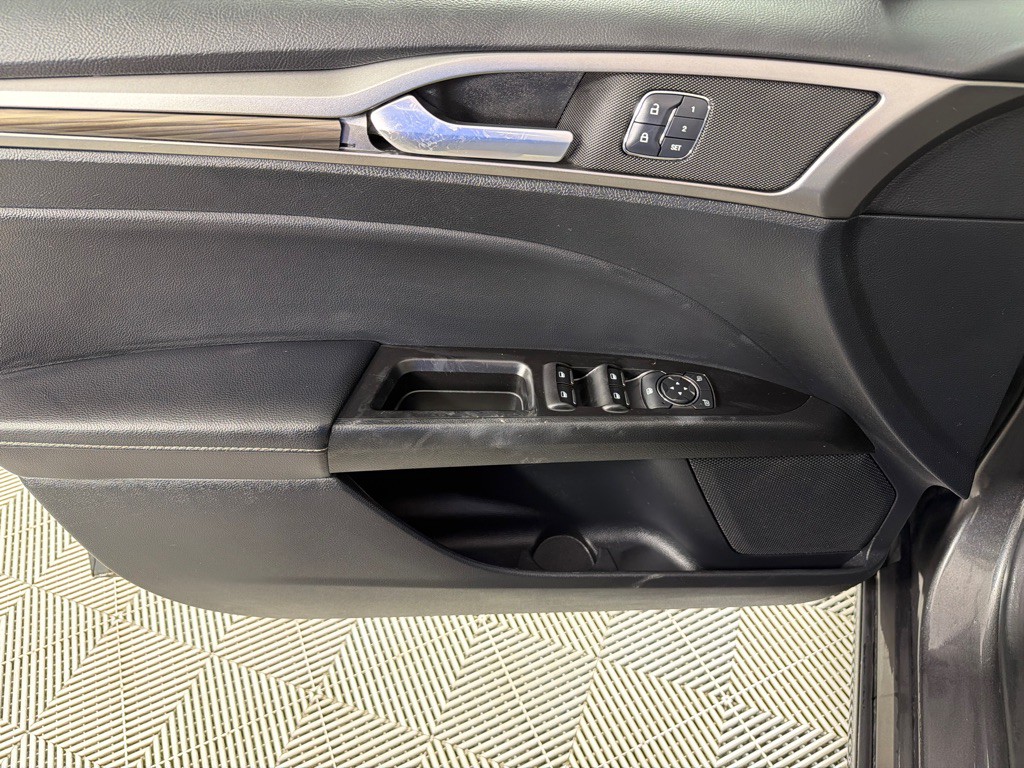 2018 Ford Fusion Image 10