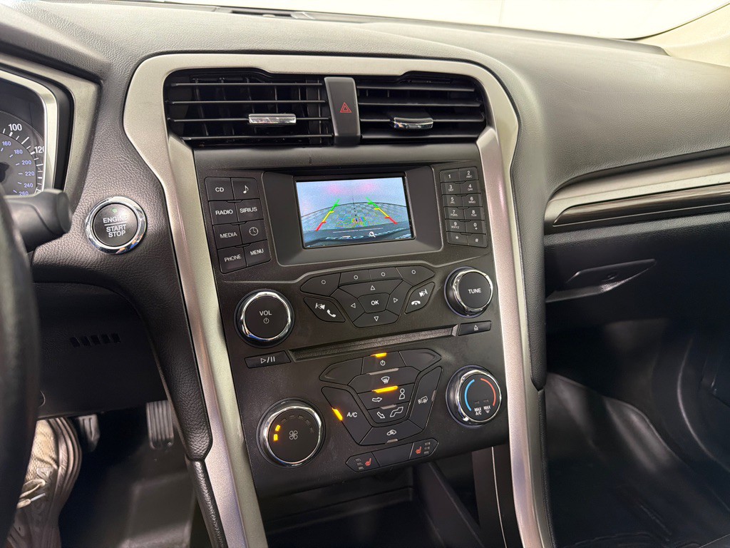 2018 Ford Fusion Image 16