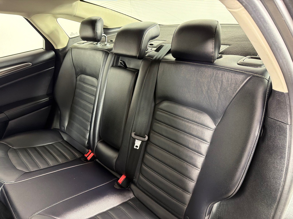 2018 Ford Fusion Image 19