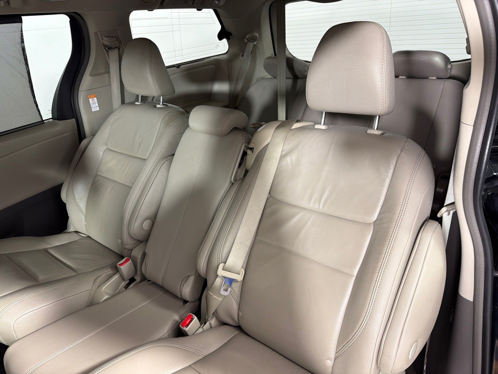 2018 Toyota Sienna Image 21