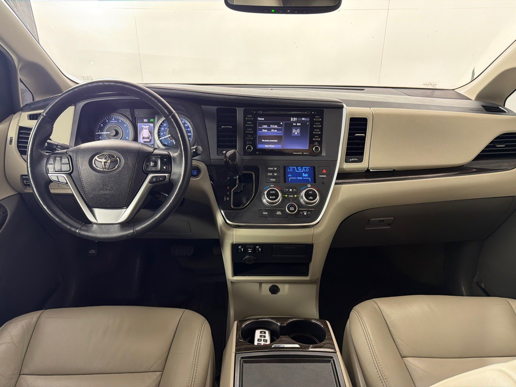 2018 Toyota Sienna Image 28