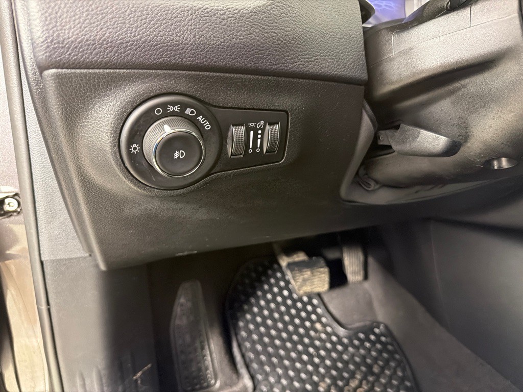 2018 Jeep Compass Image 13