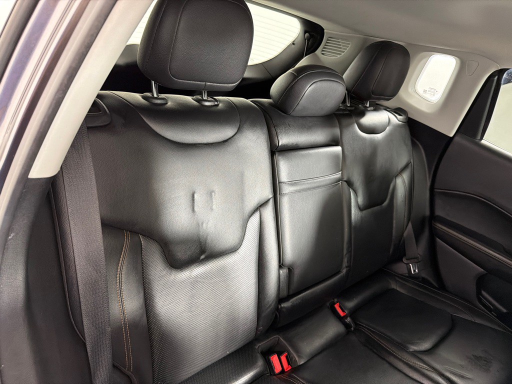 2018 Jeep Compass Image 24