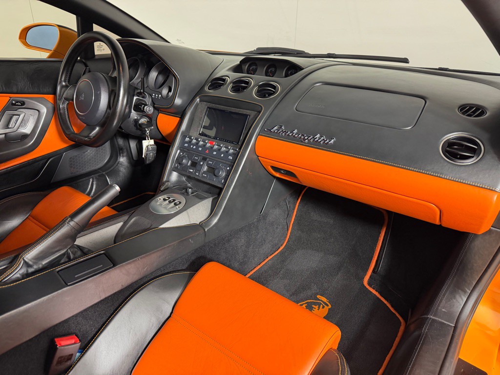 2004 Lamborghini Gallardo Image 24