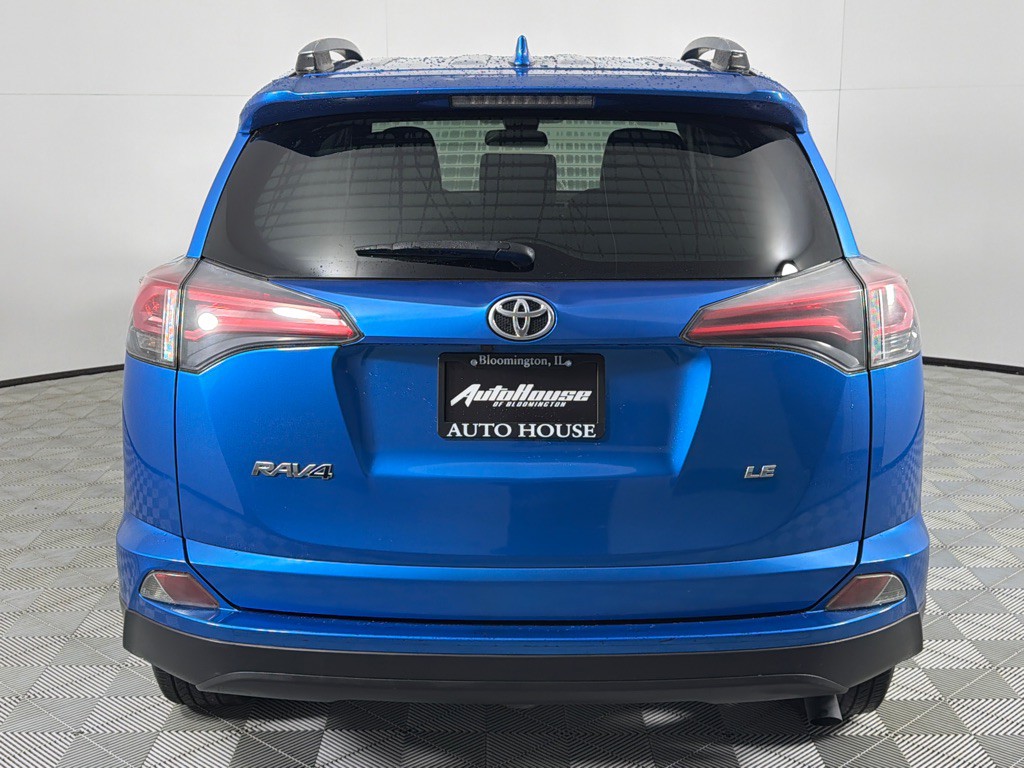 2017 Toyota Rav4 Image 6
