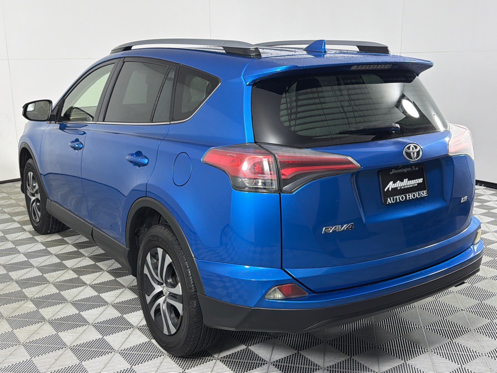 2017 Toyota Rav4 Image 7