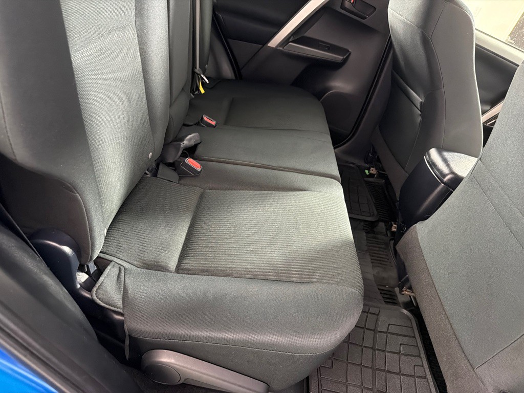 2017 Toyota Rav4 Image 22