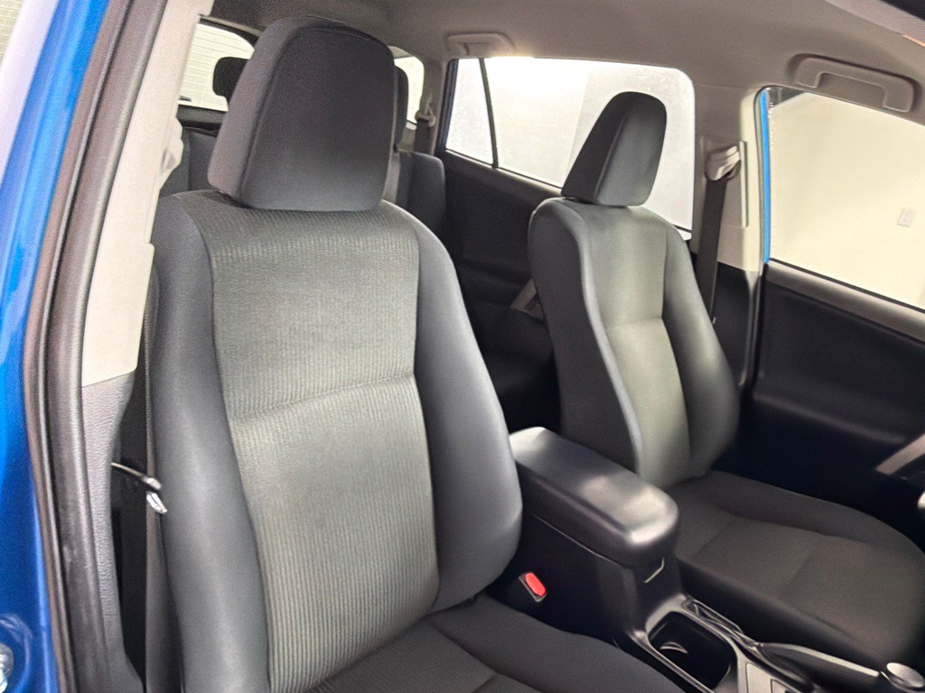 2017 Toyota Rav4 Image 25