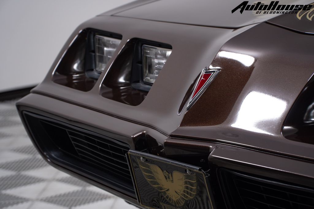 1981 Pontiac Firebird Image 40