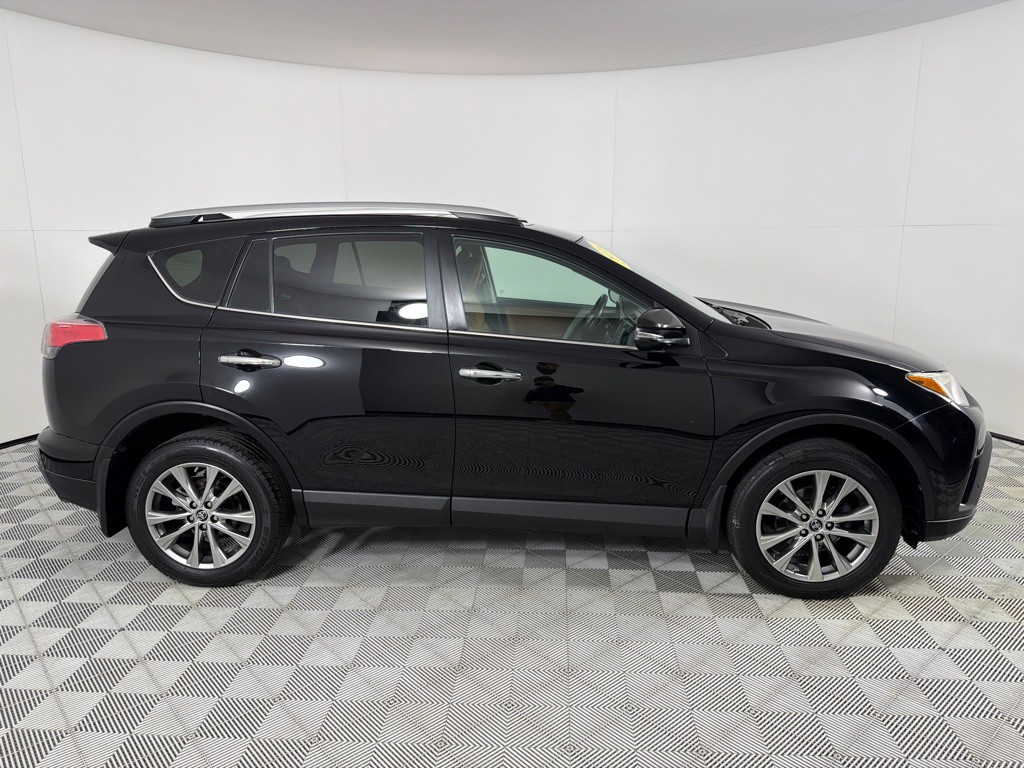 2016 Toyota Rav4 Image 4