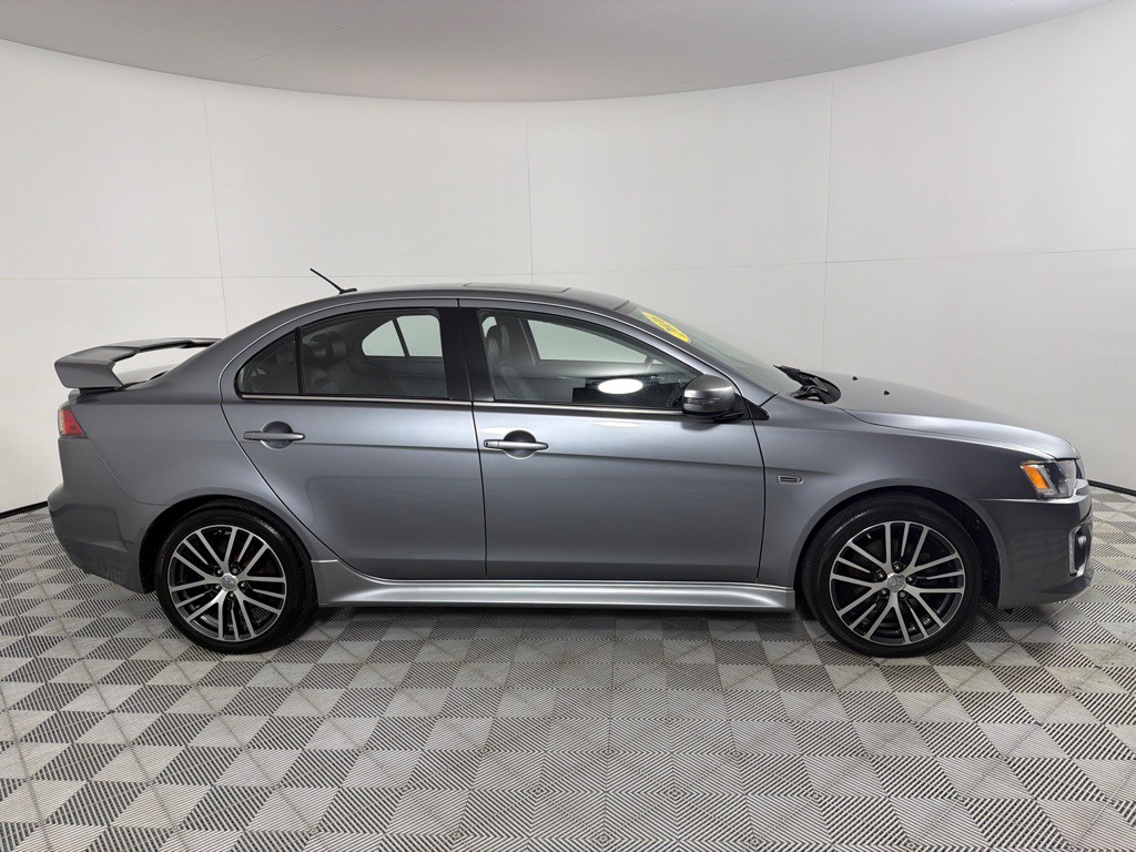 2016 Mitsubishi Lancer Image 4