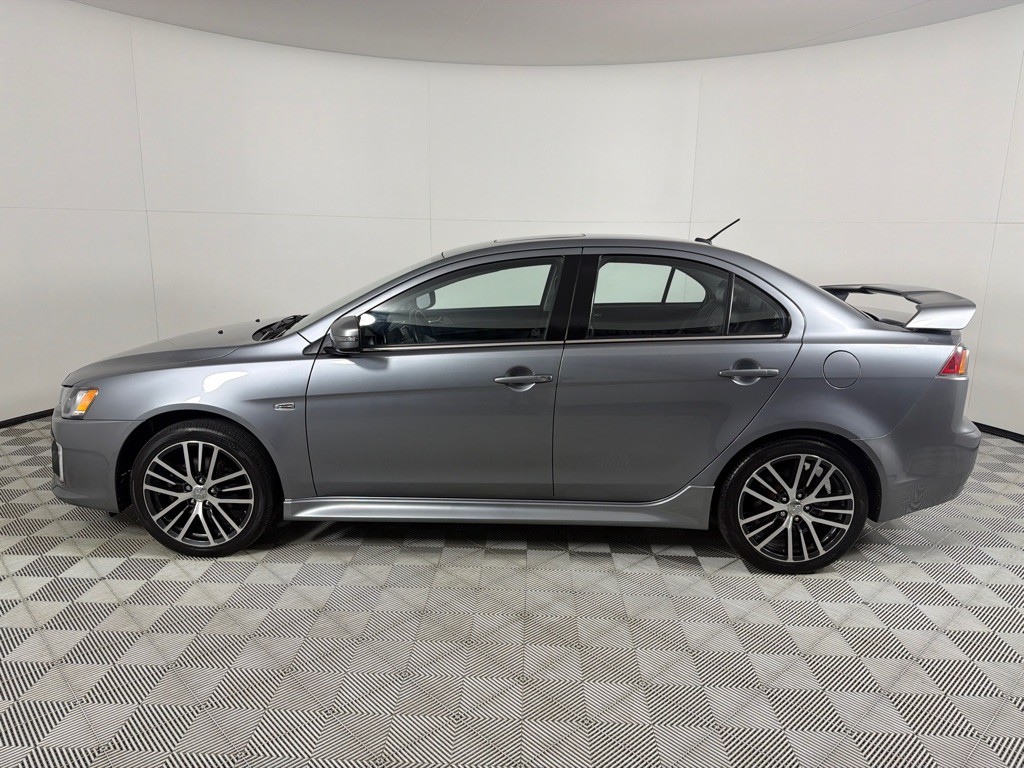 2016 Mitsubishi Lancer Image 8