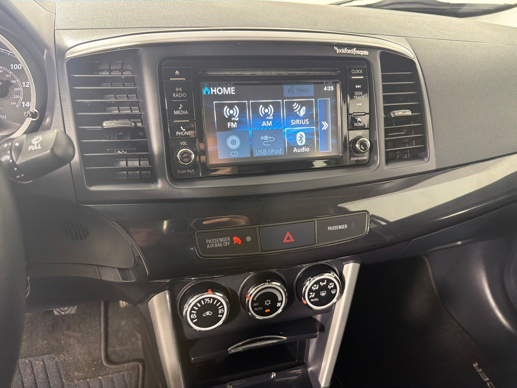 2016 Mitsubishi Lancer Image 16