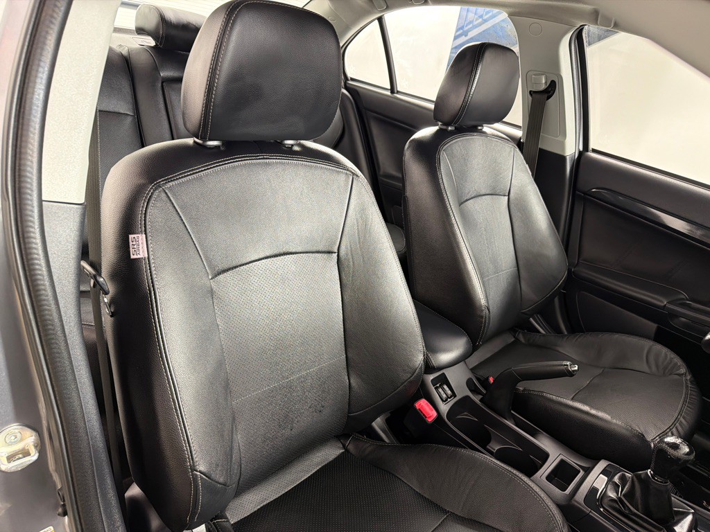 2016 Mitsubishi Lancer Image 24