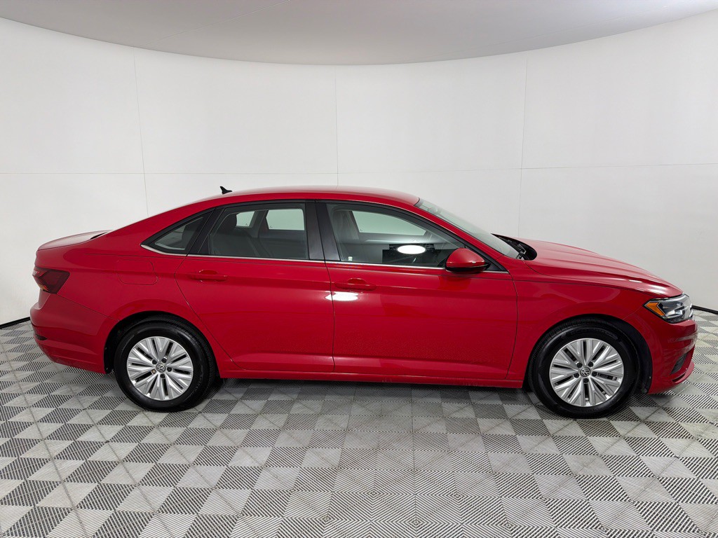 2019 Volkswagen Jetta Image 4