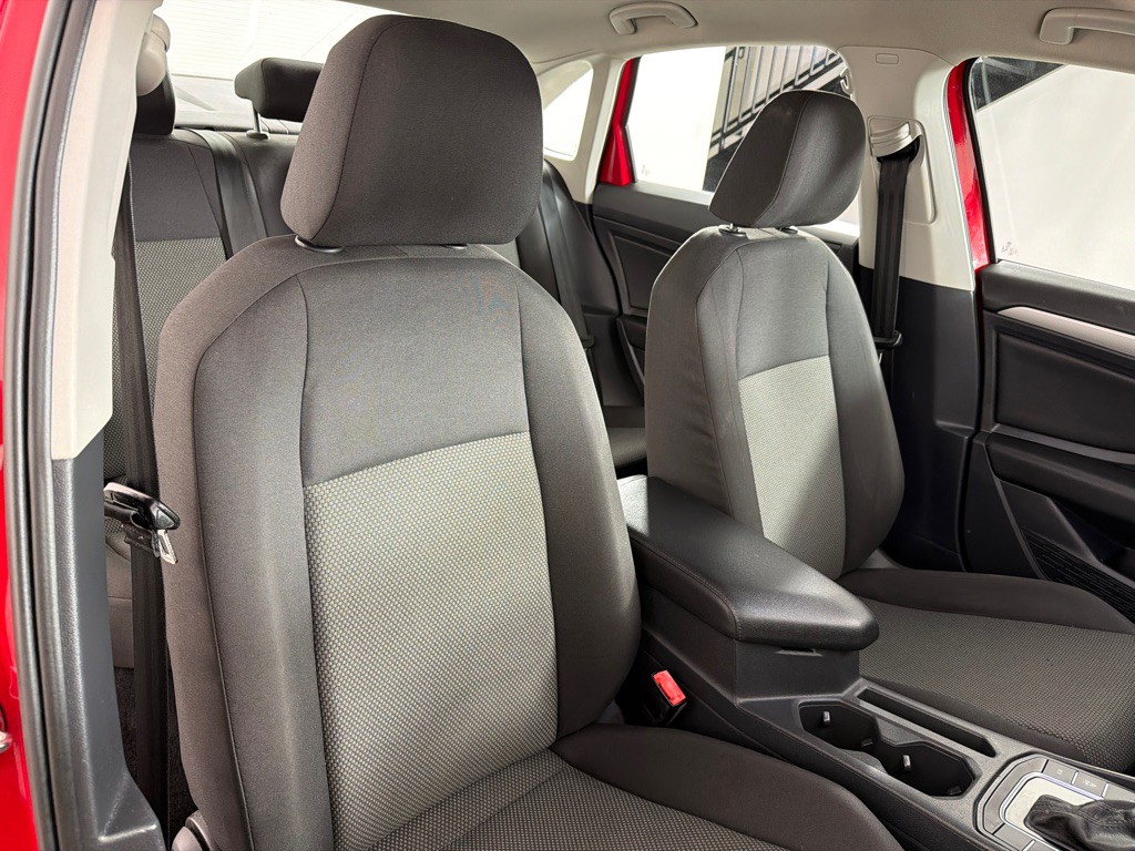 2019 Volkswagen Jetta Image 24