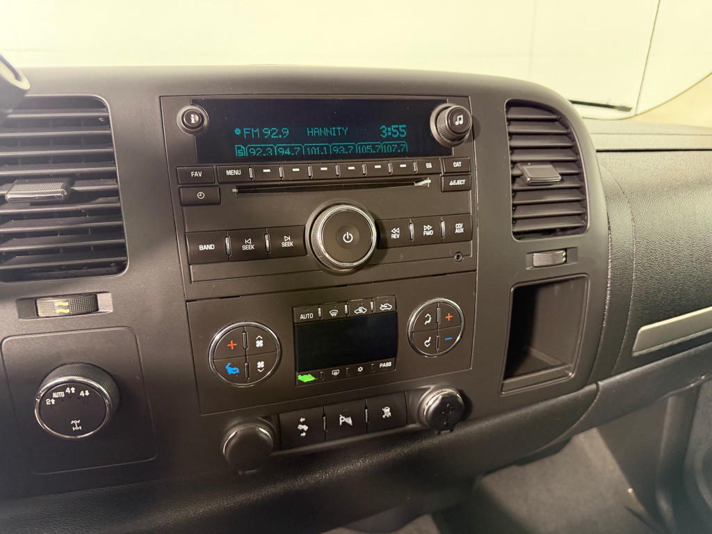 2011 GMC Sierra 1500 Image 14