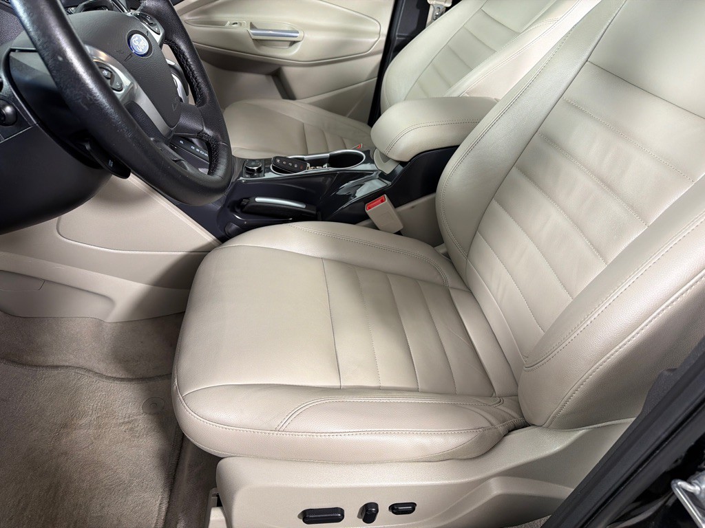 2015 Ford Escape Image 12