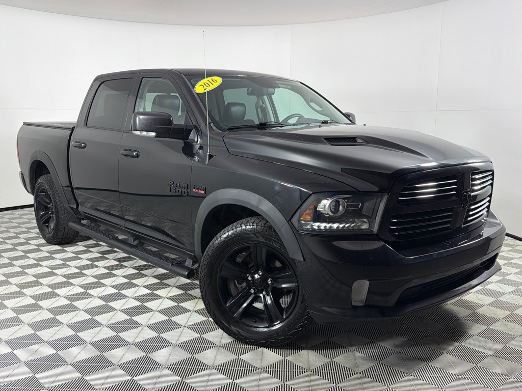 2016 RAM 1500 Image 2