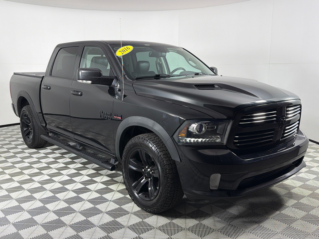 2016 RAM 1500 Image 3