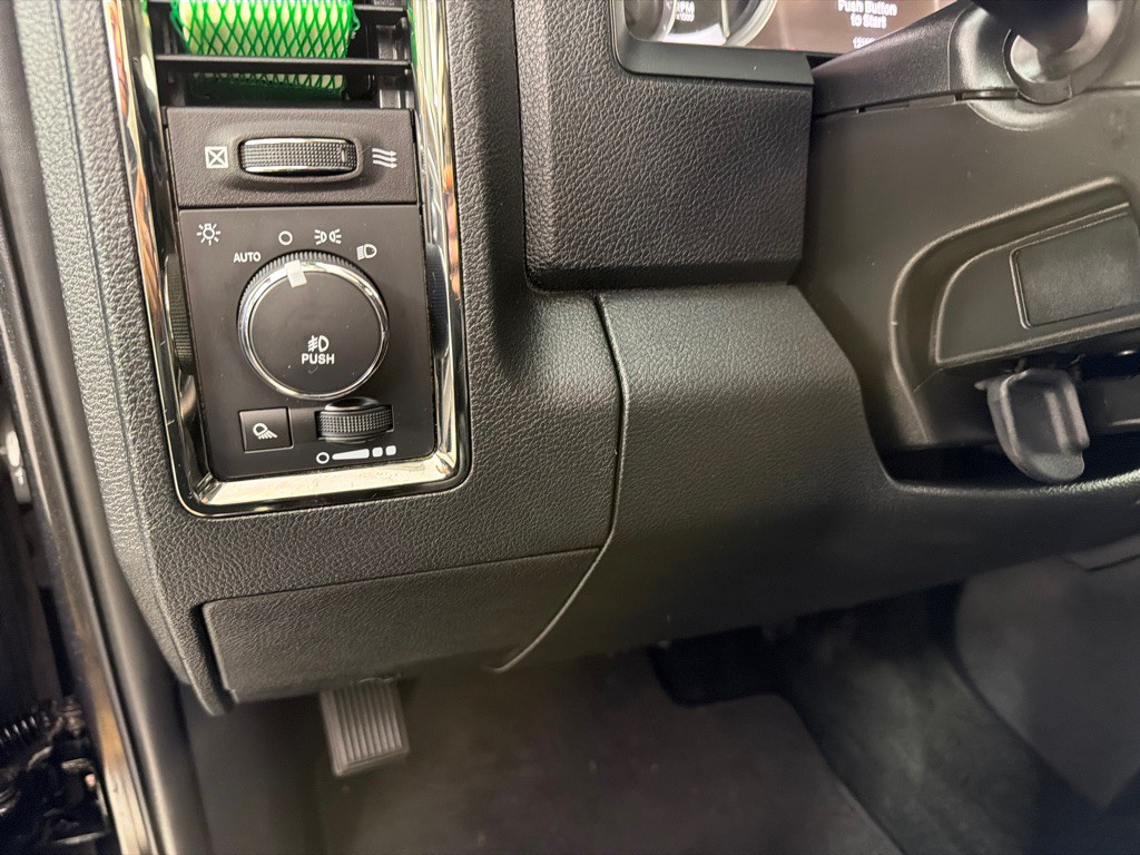 2016 RAM 1500 Image 13