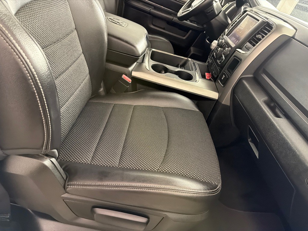 2016 RAM 1500 Image 23