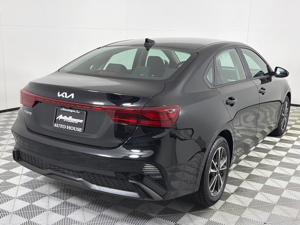 2023 Kia Forte Image 5