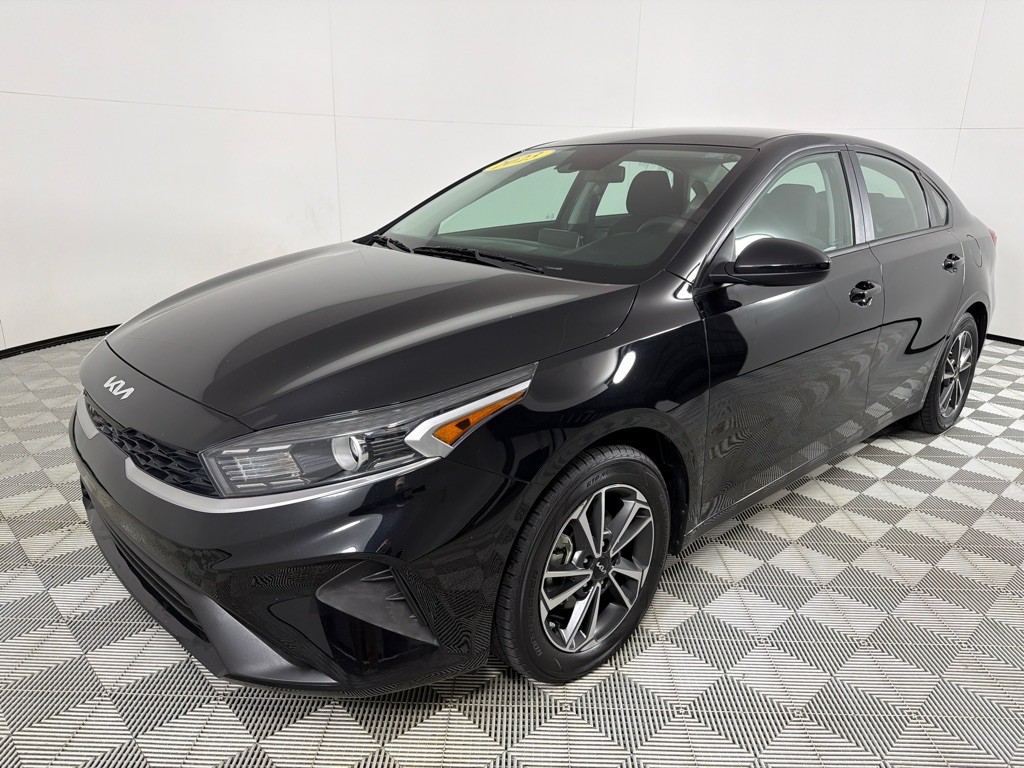2023 Kia Forte Image 9