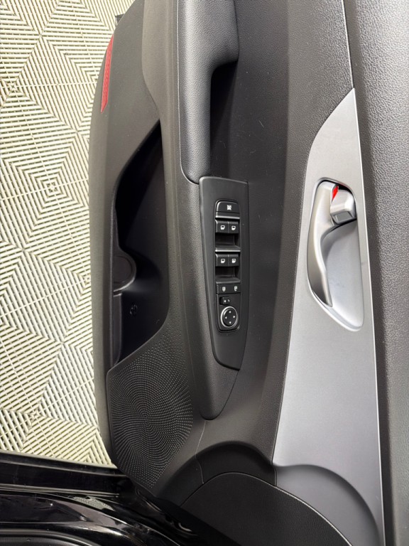 2023 Kia Forte Image 11