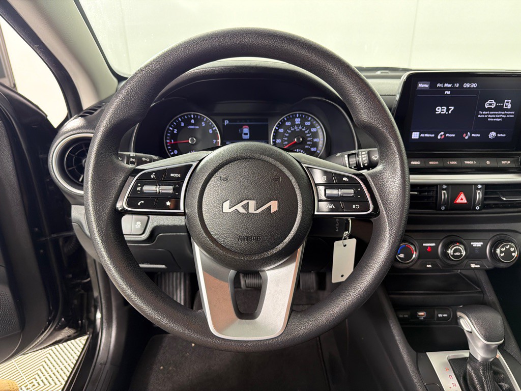 2023 Kia Forte Image 16