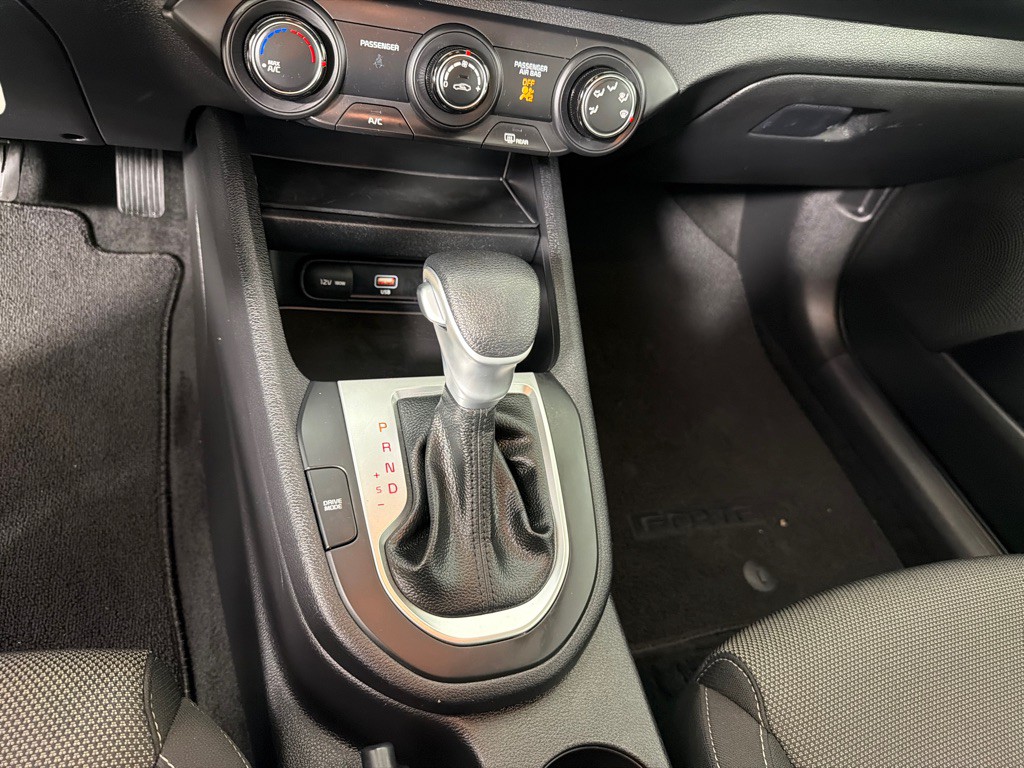 2023 Kia Forte Image 19