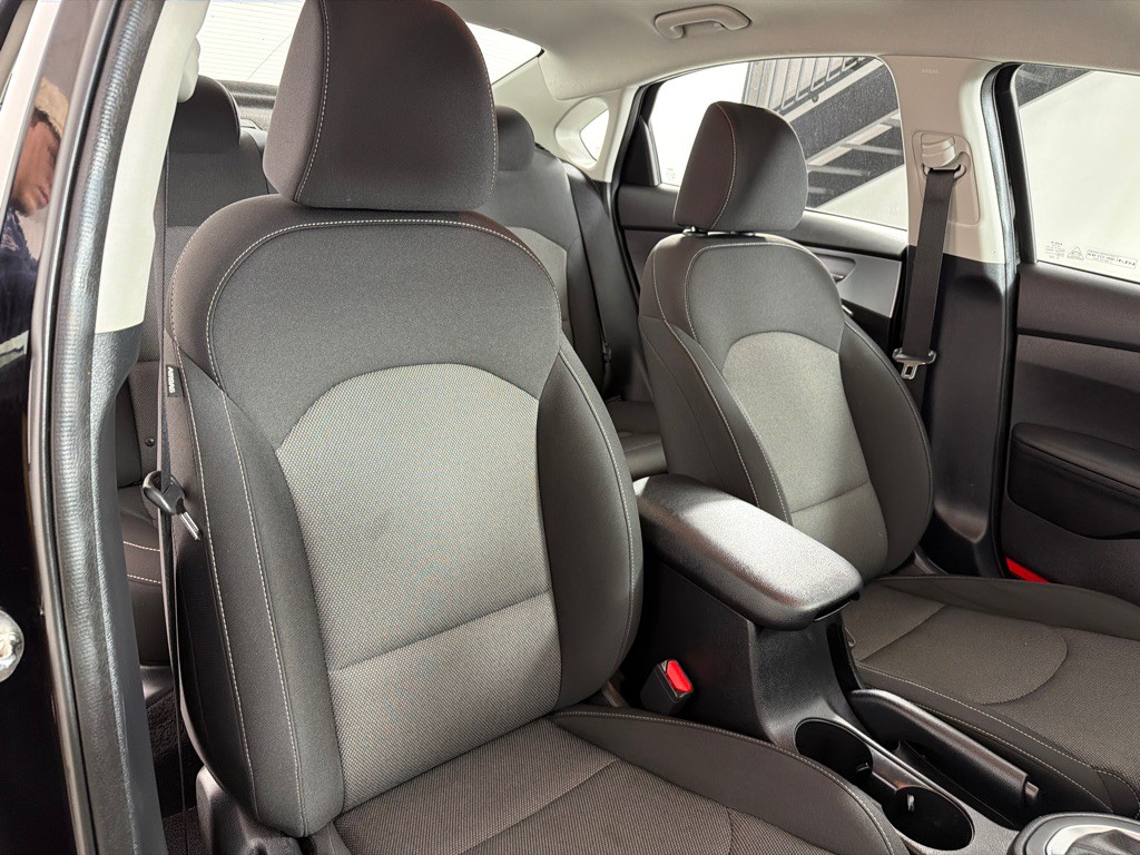 2023 Kia Forte Image 25