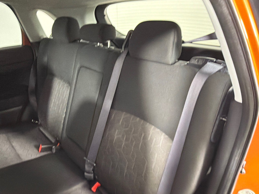 2022 Mitsubishi Outlander Image 19