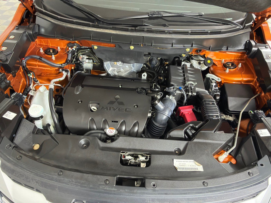 2022 Mitsubishi Outlander Image 25