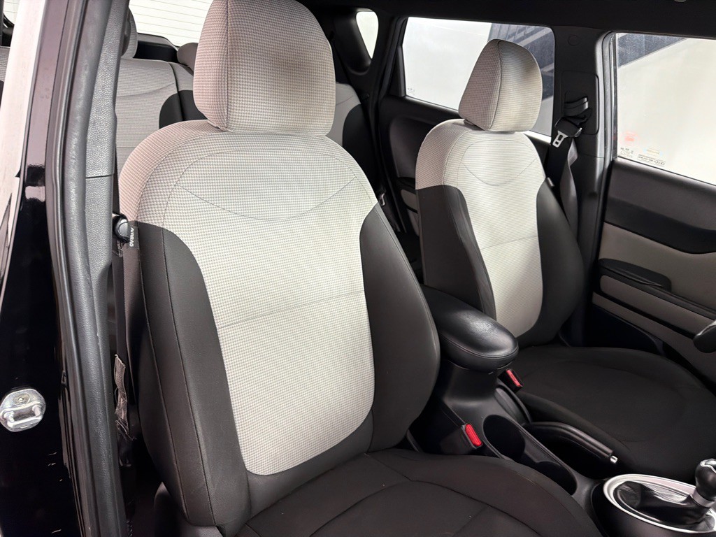 2017 Kia Soul Image 19