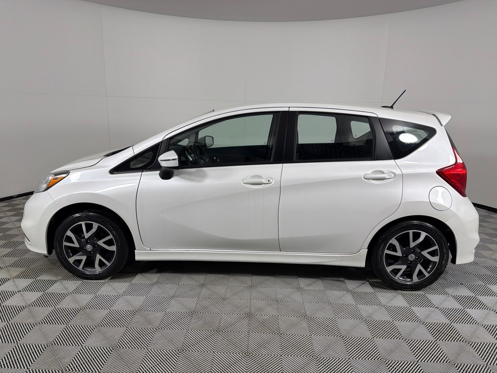2015 Nissan Versa Image 8