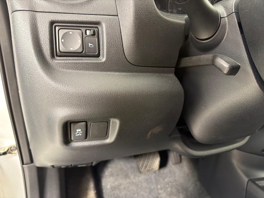 2015 Nissan Versa Image 14