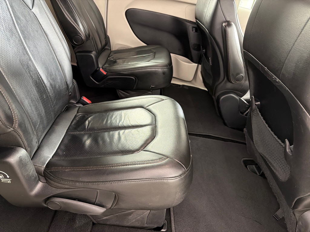 2020 Chrysler Pacifica Image 19