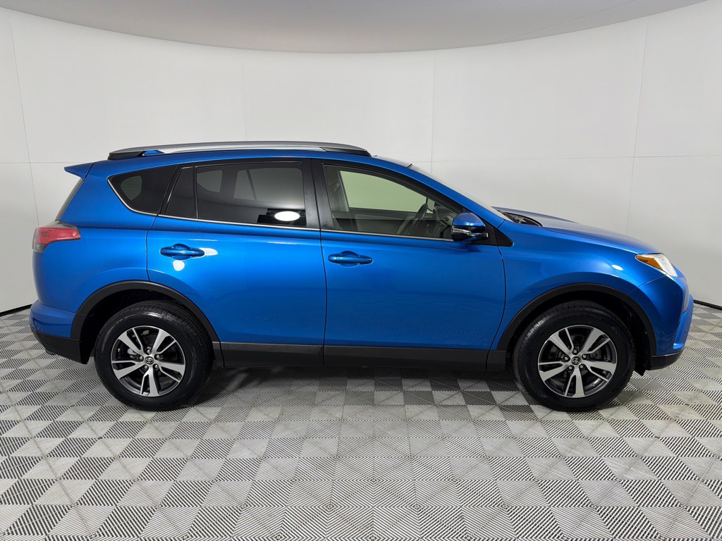 2018 Toyota Rav4 Image 4