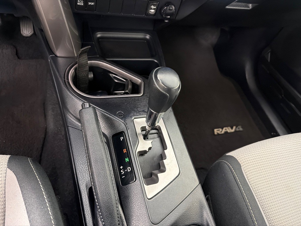 2018 Toyota Rav4 Image 17