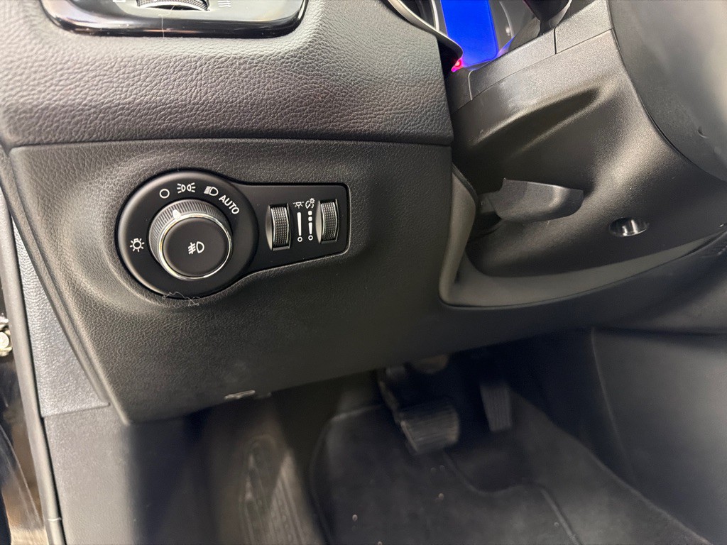 2018 Jeep Compass Image 13