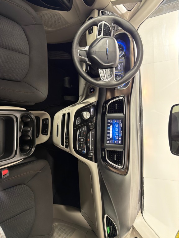 2018 Chrysler Pacifica Image 23