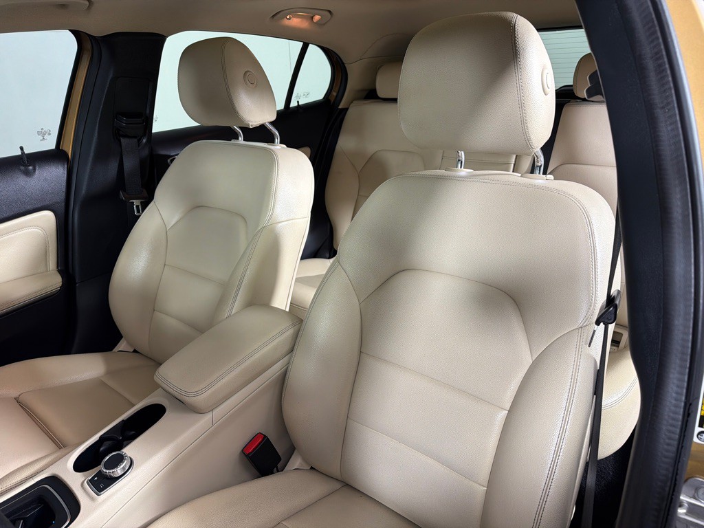 2018 Mercedes-Benz GLA-Class Image 11