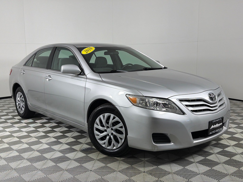 2010 Toyota Camry Image 2